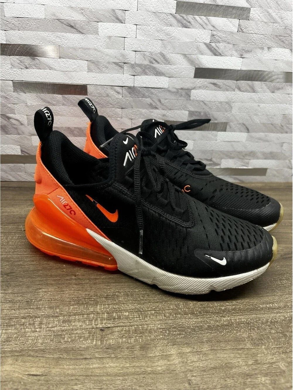 Nike Air Max 270 Black Bright Crimson Total Orange Size 5.5Y/Womens 7 943345-037
